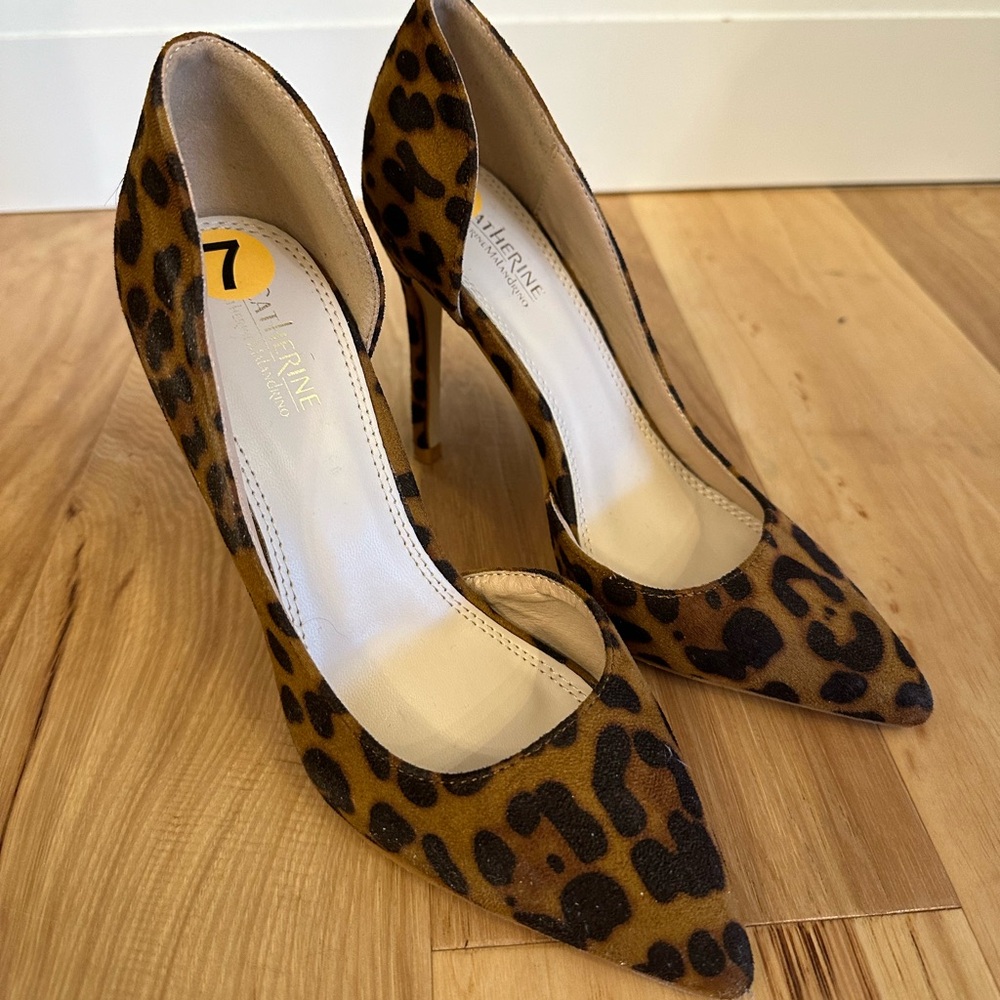 Catherine Malandrino Cheetah Pumps- Size 7
